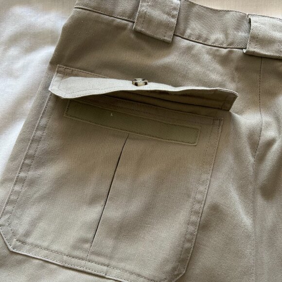 Tilley Men's Untility Shorts - Size 35 - Cotton Blend - Picture 6 of 11